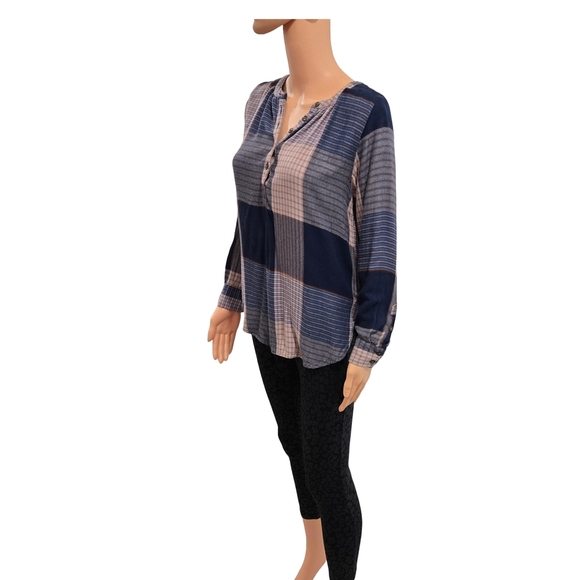 Universal Thread Gray Long Sleeve Blouse with Mandarin Collar - Picture 4 of 9